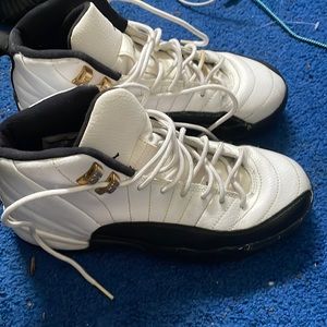 Used Jordan 12 Taxi youth size